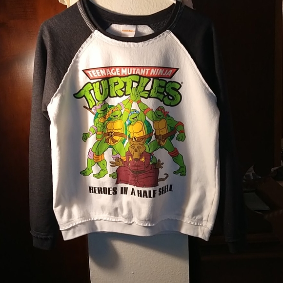 Sweater - Picture 1 of 4